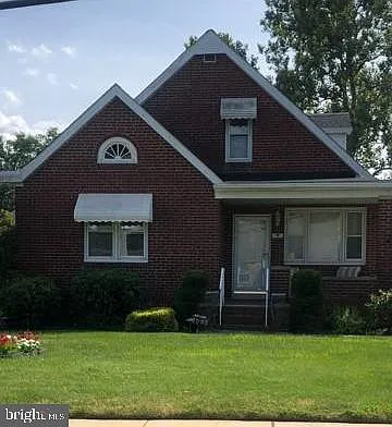 2053 Kinter Ave photo 1