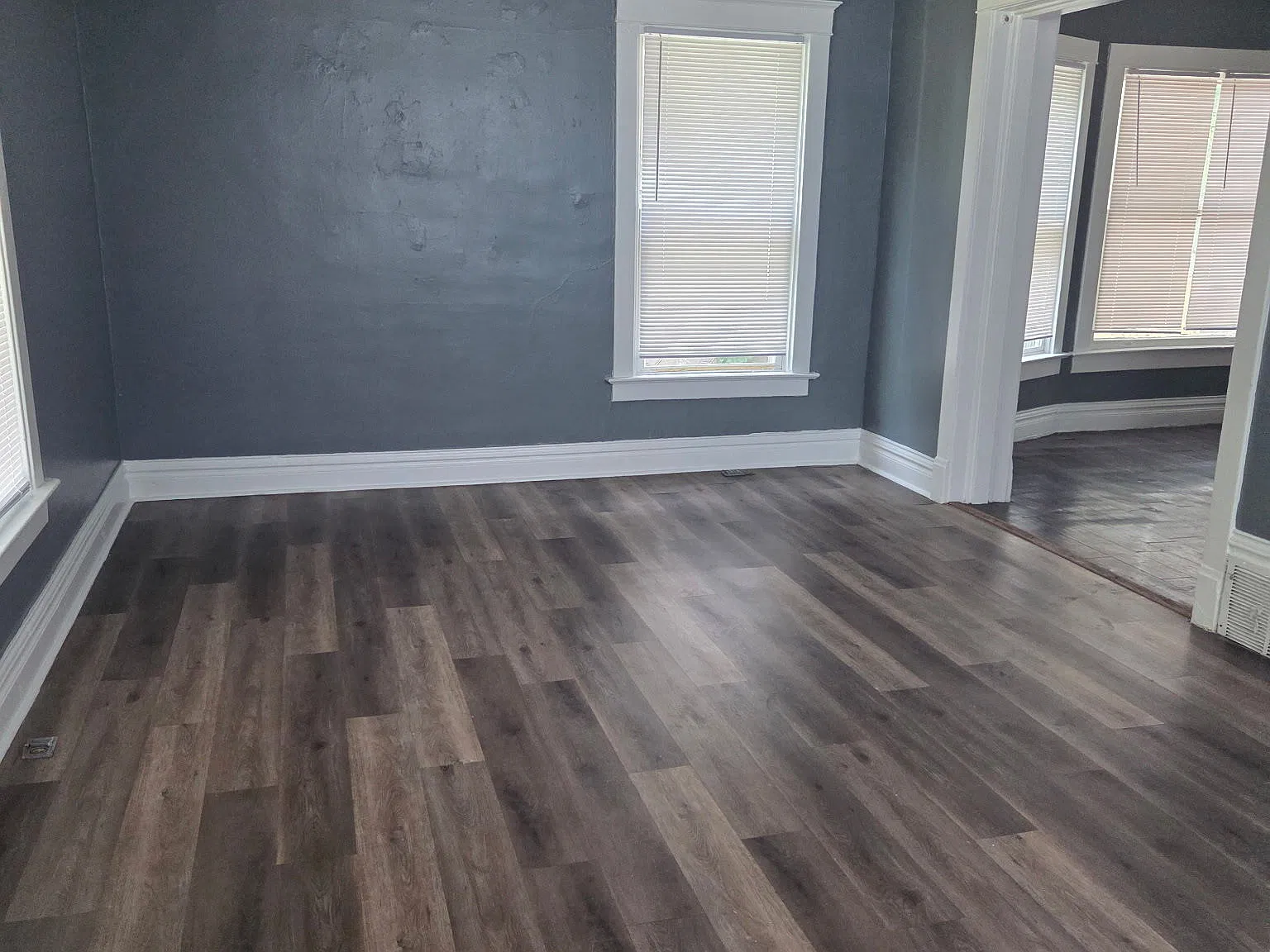 704 East La Salle Street - 1 — Photo 3