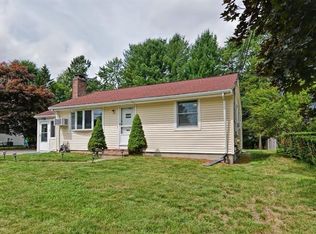 24 Elmfield Rd, Framingham, MA 01701
