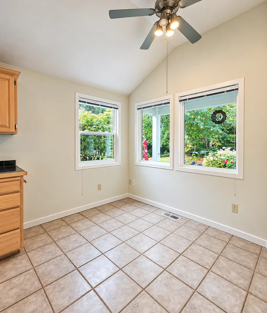 2 Bed | 2 Bath | Gorgeous Condo For Rent in Port Ludlow! — Photo 4