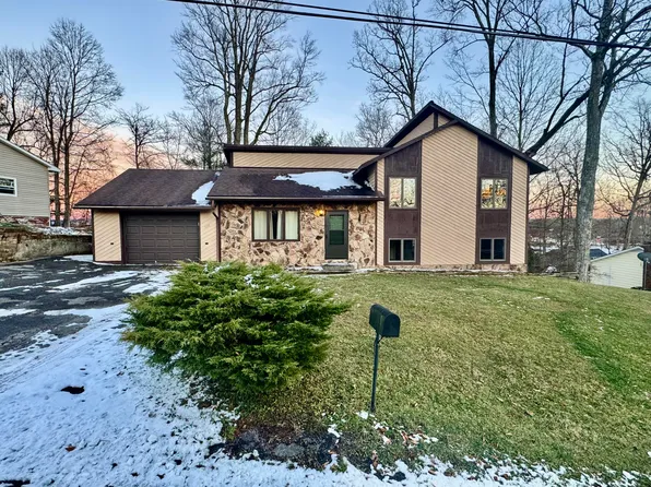 520 Scarlet Ohara Dr, Summersville, WV 26651