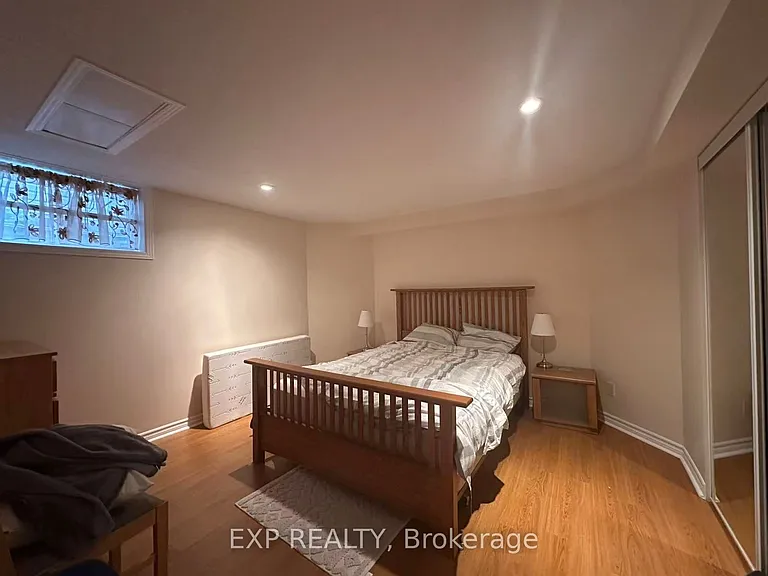 256 Scout St — Photo 16