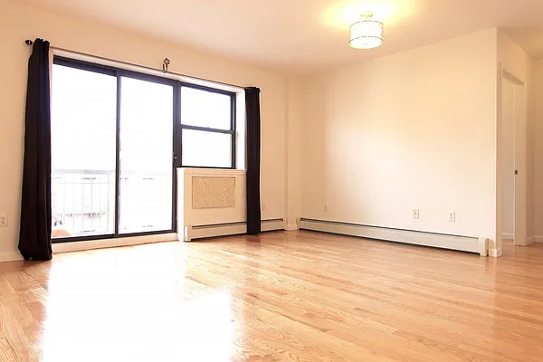Rented by Bohemia Realty Group | media 2