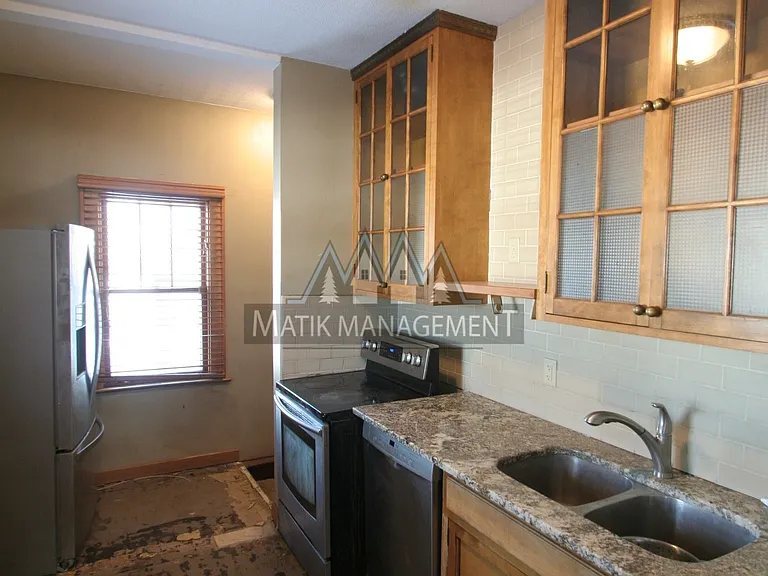 124 11th Ave NW — Photo 6