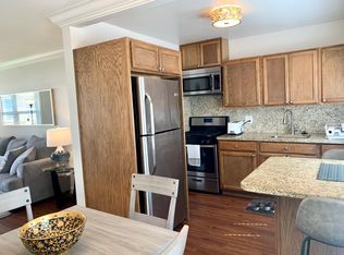 920 Chalcedony St, San Diego, CA 92109