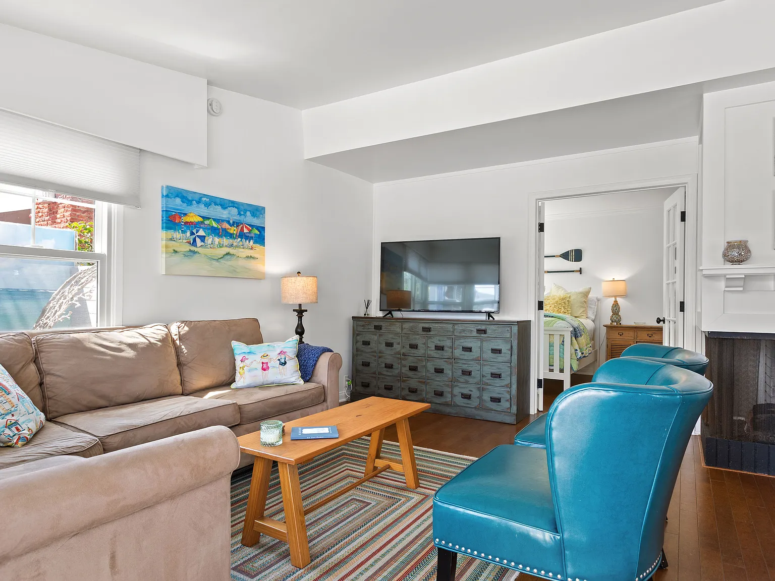 2 bed, 1.5 bath, 1000 sqft, $5,500 — Photo 4