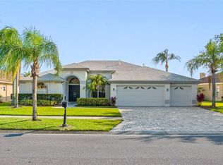 9112 Woodbay Dr, Tampa, FL 33626