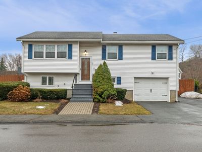 7 Gables Cir, Salem, MA, 01970
