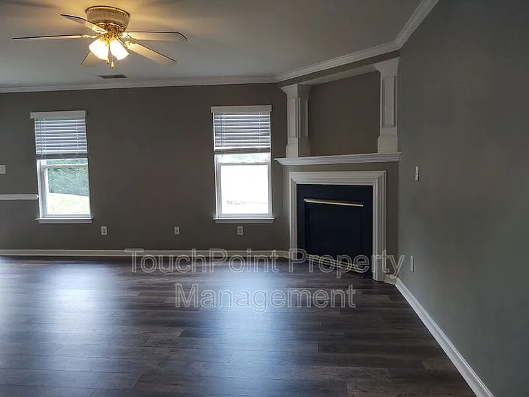 7302 Woodbourne Ln — Photo 6