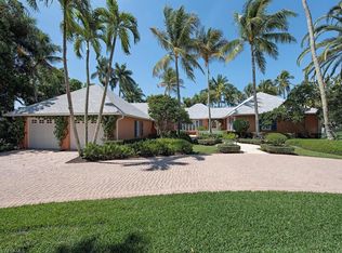 1442 Galleon Dr, Naples, FL 34102