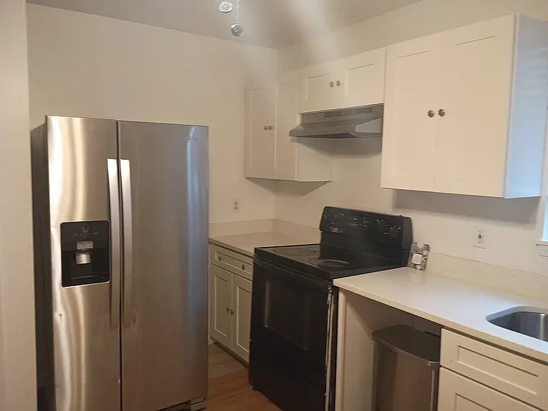 2792 Sandusky Ave W — Photo 24