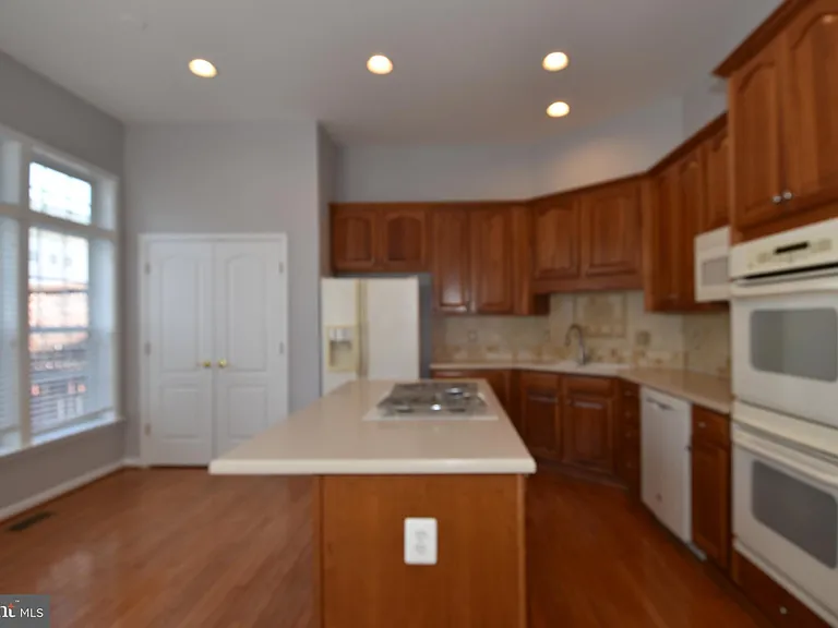 21957 Windover Dr — Photo 6