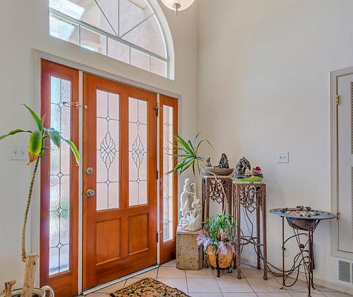 4th image of 313 Jardin Bello Ave