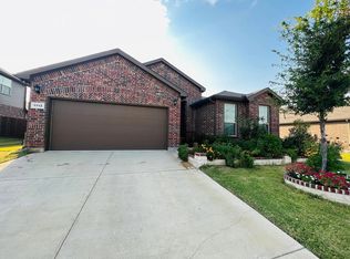 1112 Berwick Ct, Saginaw, TX 76131
