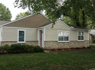 1408 E 135th St, Grandview, MO 64030