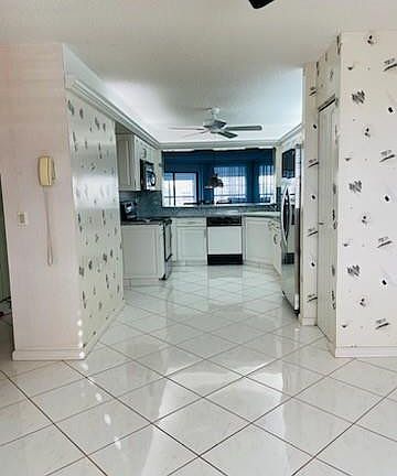 5th image of 7574 Fairfax Drive #310