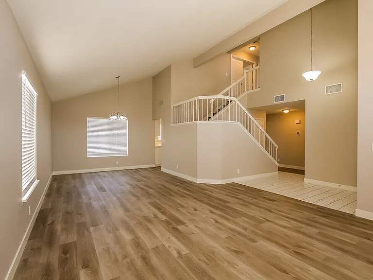 5616 Red Bluff Dr — Photo 4