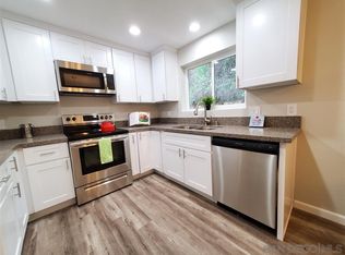 1889 Davis Dr, Fallbrook, CA 92028