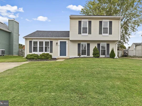 5 Eva Ct, Middle River, MD 21220