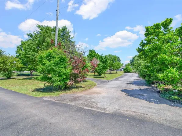 608 NW 5th St, Minco, OK 73059
