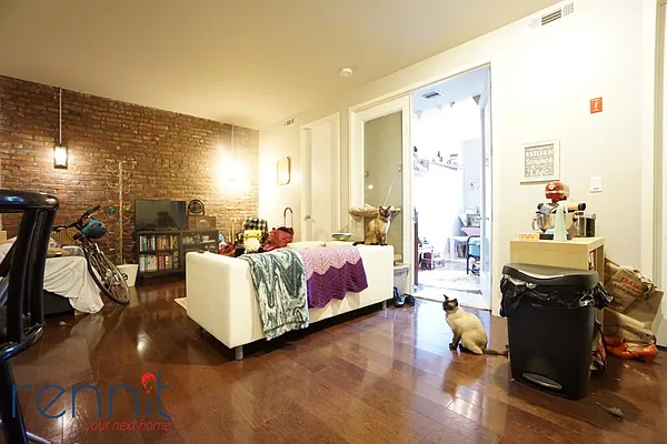 Rented by Rennit Inc. | media 1