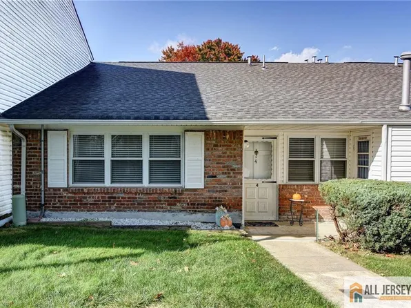 4 Alabama Ct #851, Matawan, NJ 07747