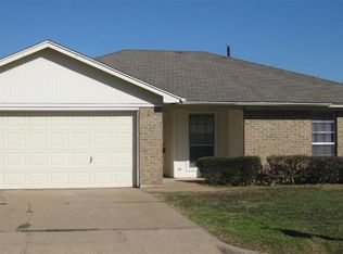 2712 Southpark Ln, Fort Worth, TX 76133