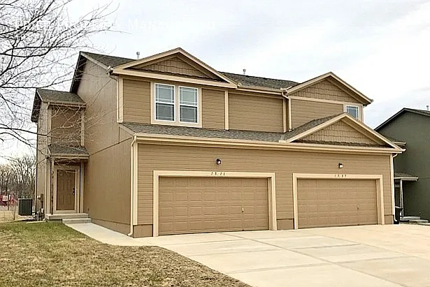 1203 Budd Cir