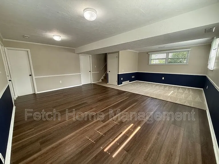 417 Surrey Dr — Photo 29