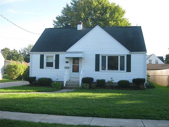 2nd image of 65 Grant St