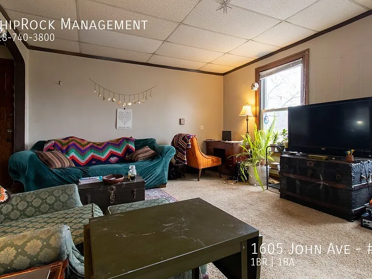 1605 John Ave #3 — Photo 5