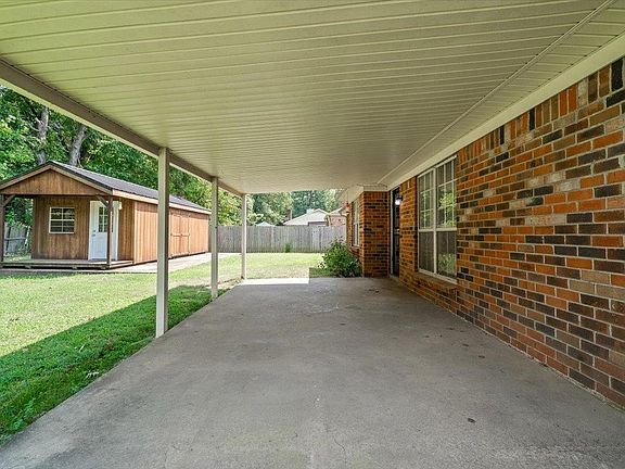 5th image of 3024 Ingleside Dr