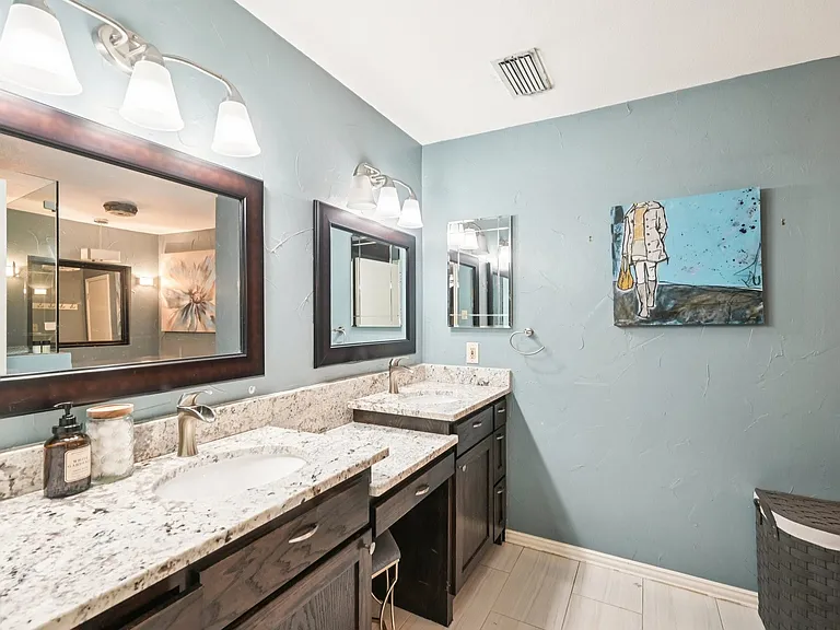 5 Woodlands Ct — Photo 16