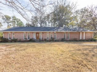 211 Robin Dr, Anderson, SC 29621
