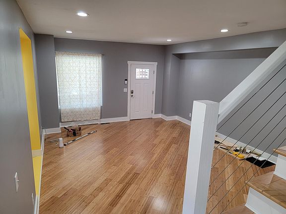 5th image of 3224 N Park Ave