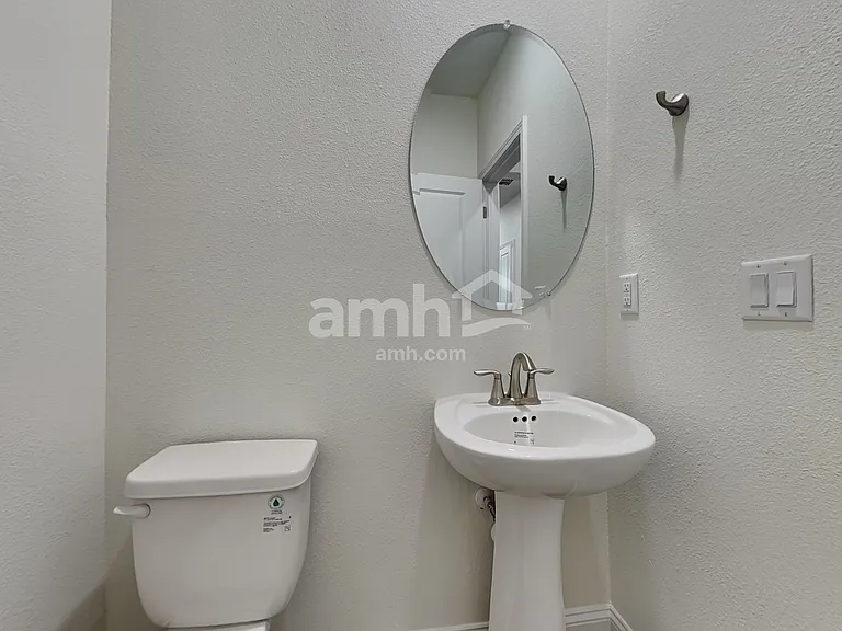 11446 Bay Hill Cir — Photo 12