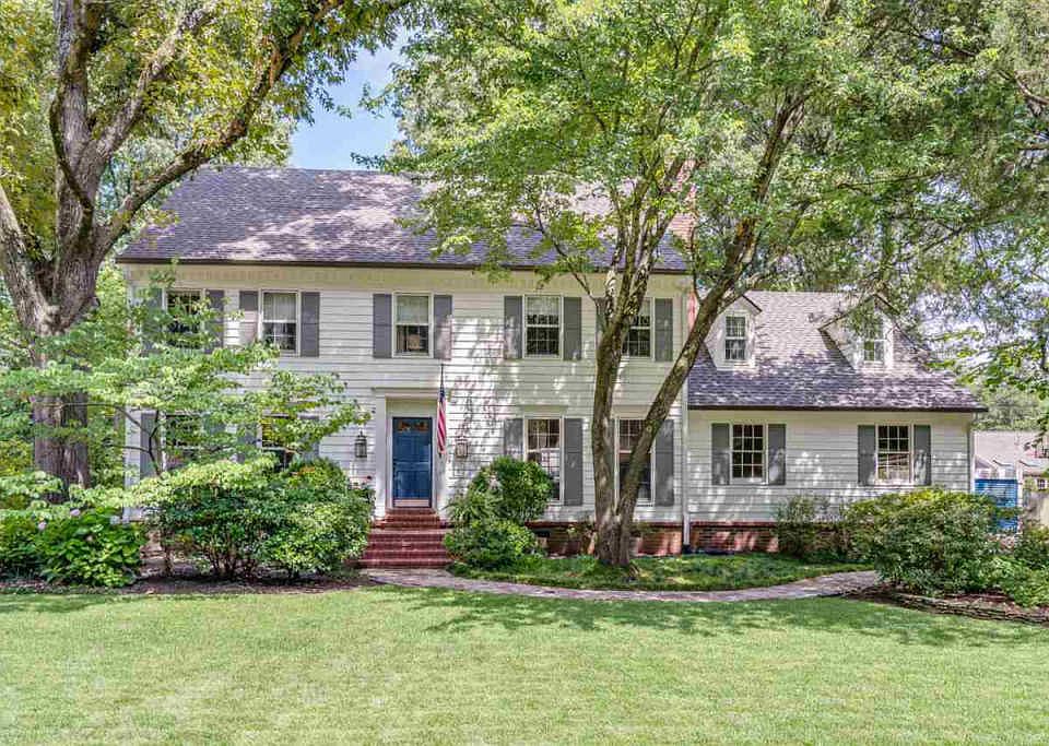 1st image of 2534 Turpins Glen Dr
