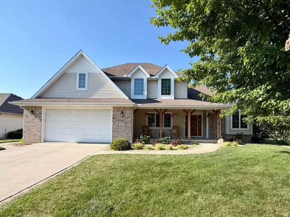 1470 Southridge Dr, Waterville, OH 43566