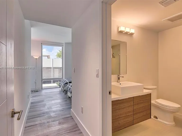 1010 SW 2nd Ave #609 — Photo 19