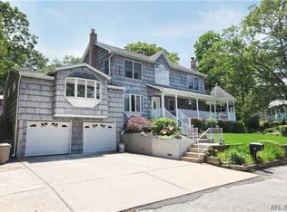 24 Freya Rd, Rocky Point, NY 11778