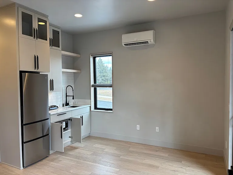 61583 SW Riverwalk Ln #2 — Photo 6