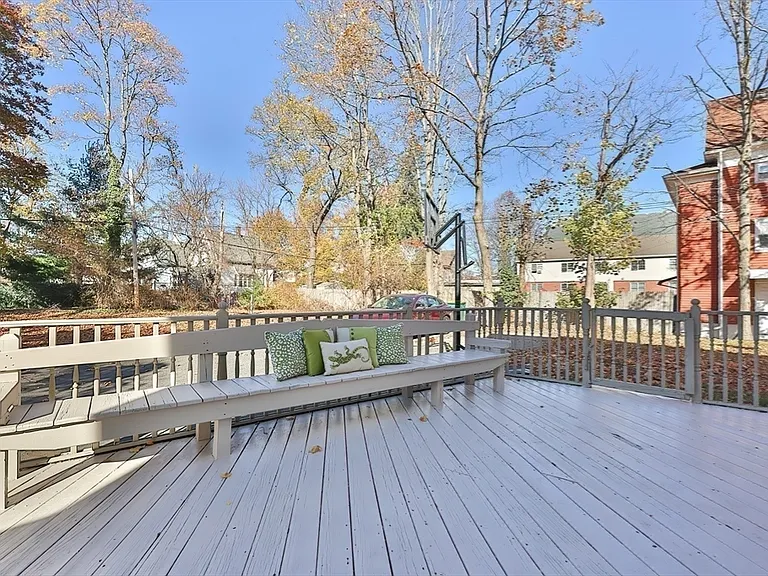 BackYard_Deck1