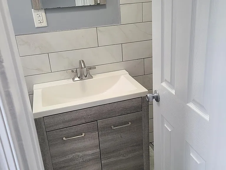 918 N Clayton St #1 — Photo 9
