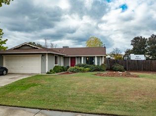 1022 Goodview Way, Redding, CA 96003