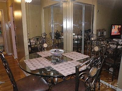4th image of 3022 Mickle Ave