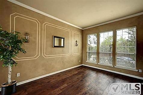3rd image of 4720 Appleridge Dr