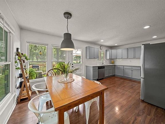 5th image of 8209 W 52nd Ter