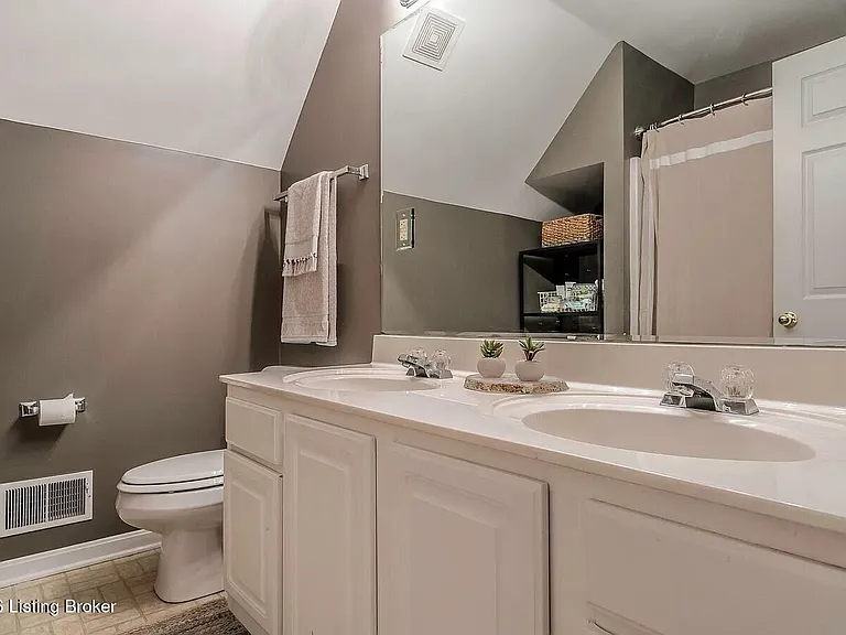 5312 Silver Wing Blvd — Photo 27