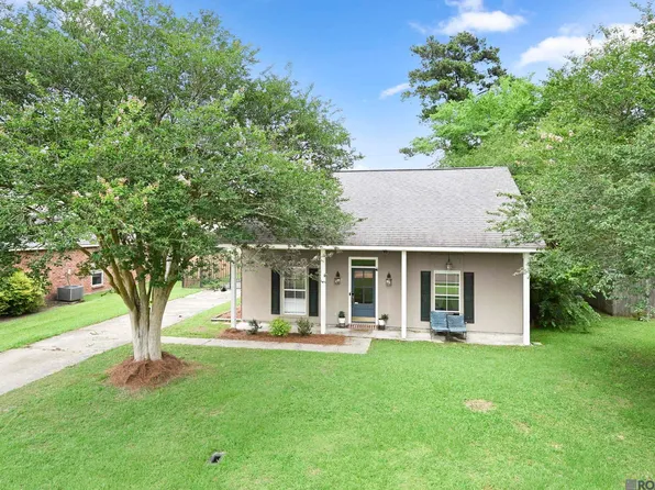 9231 Jordan Dr, Denham Springs, LA 70726