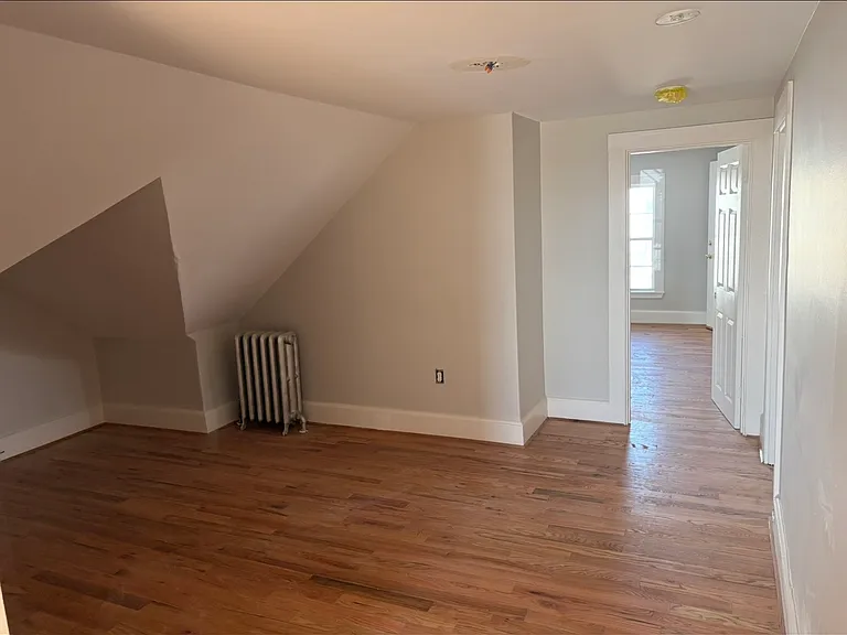 7 Summit St #3 — Photo 5